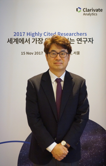 Professor Jong-Seung Kim, College of Science, Department of Chemistry