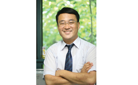 Professor Ju Byeong Kwon, Department of Electrical and Electronic Engineering, College of Engineering