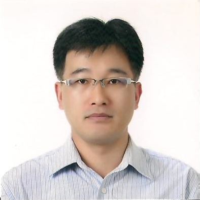 Prof. Dong-kwon Lim from the KU-KIST Graduate Scho