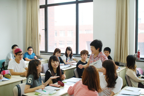 중국 현지에서 수업하는 학생들