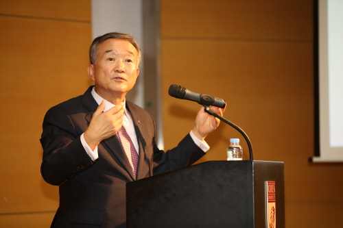From despair to hope – A special lecture by the Chairman of Rain... 대표 이미지